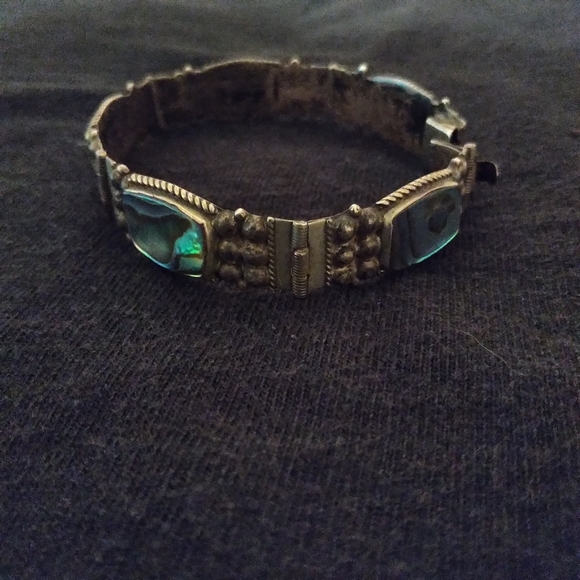 Taxco Jewelry - Vintage silver and abalone bracelet